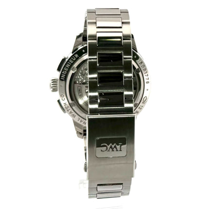 Rückseite der IWC Ingenieur Chronograph Ref. IW380802 mit poliertem Edelstahlband und Faltschließe.