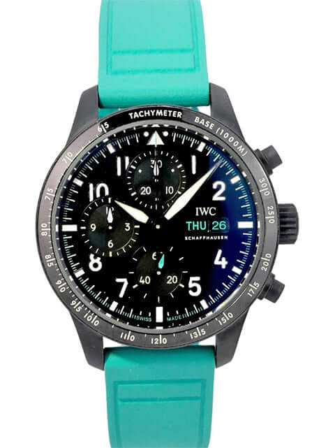 IWC Pilots Watch Performance Chronograph 41 IW388306 mit Ceratanium, grünem Kautschukband und schwarzem Zifferblatt