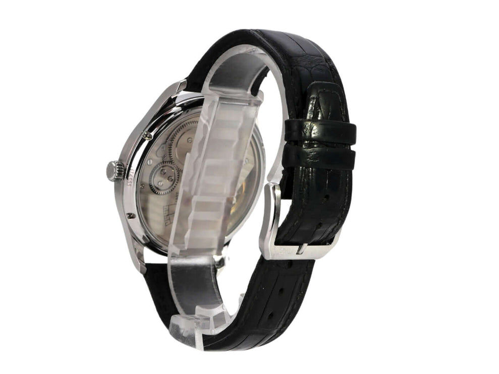 IWC Portugieser Hand-Wound 1939 IW544501 Uhr im Profil mit schwarzem Alligator Lederband und Sichtboden.