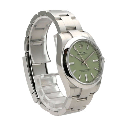 Rolex Oyster Perpetual 34 mm 124200 Pistachio mit grünem Zifferblatt und Edelstahlarmband.