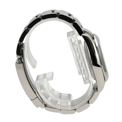 Rolex Oyster Perpetual 34 mm 124200 Pistachio Armband und Edelstahlgehäuse von der Seite.