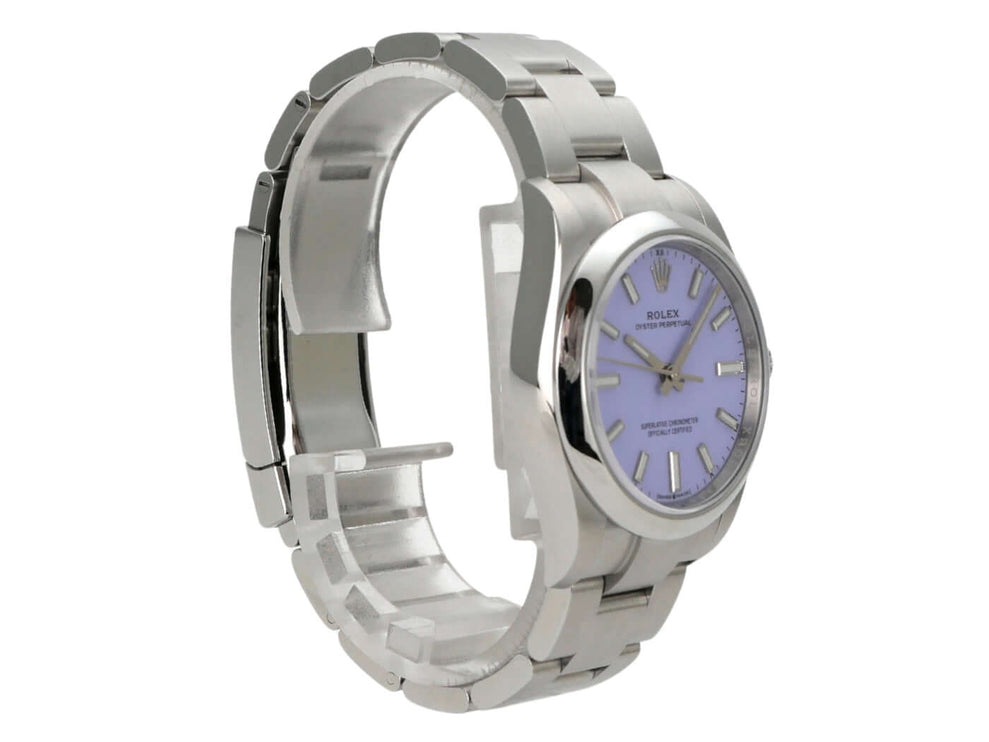 Rolex Oyster Perpetual 34 mm 124200 Lavender in Edelstahl mit lila Zifferblatt und poliertem Armband.