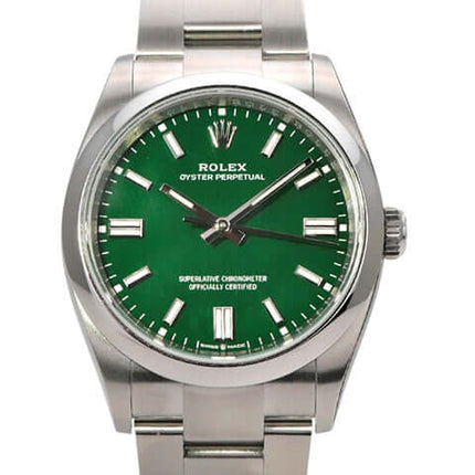 Rolex Oyster Perpetual 36 126000 Grün Automatikwerk mit grünem Zifferblatt und Edelstahl-Armband.