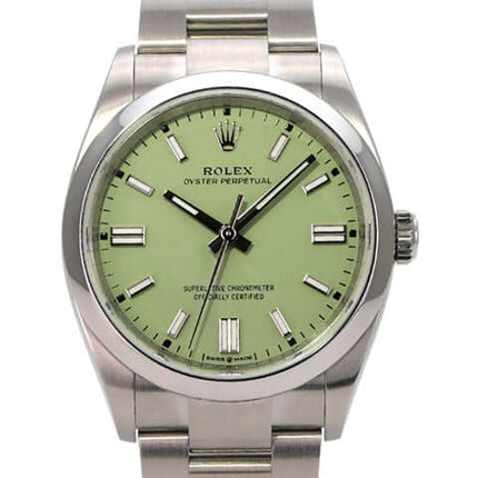 Rolex Oyster Perpetual 36 126000 Pistachio mit grünem Zifferblatt und Edelstahlarmband.
