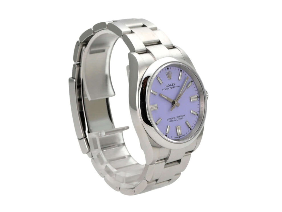 Rolex Oyster Perpetual 36 126000 Lavender Uhr mit Edelstahlarmband und Lavendel Zifferblatt.