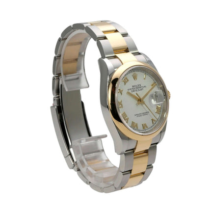 Rolex Datejust 36 126203 Weiß Römisch - Blick auf die polierte Lünette und die Krone.