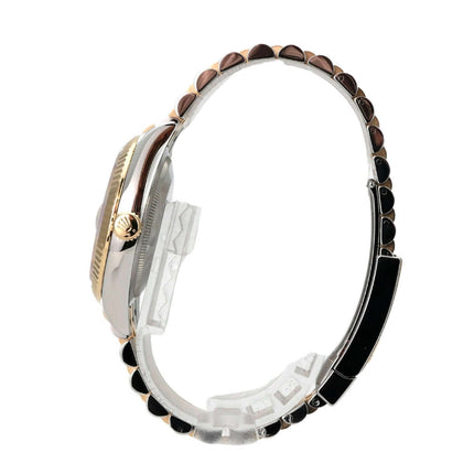 Rolex Datejust 36 126233 Perlmutt Diamant Jubile-Band seitliche Ansicht des Armbands und Gehäuses.