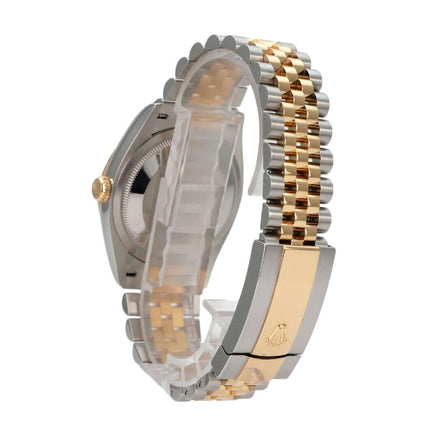 Rolex Datejust 36 126233 Perlmutt Diamant Jubile-Band mit Edelstahl- und Gelbgoldarmband, seitliche Ansicht.