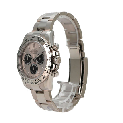 Rolex Daytona Weißgold 126509 Grau - Nahaufnahme des 18 kt Weißgold-Armbands und der Faltschließe.