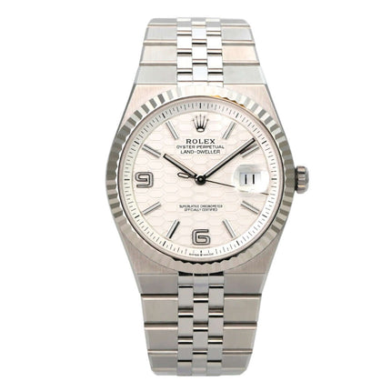 Rolex Land-Dweller 40 Oystersteel Weißgold 127334 Tiefweiß Wabe Flat Jubile-Band am Handgelenk