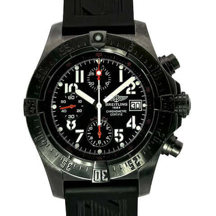 Breitling Avenger Skyland Black Steel M1338010.B864 Armbanduhr mit schwarzem Kautschukband und schwarzem Zifferblatt, 45mm Gehäusedurchmesser