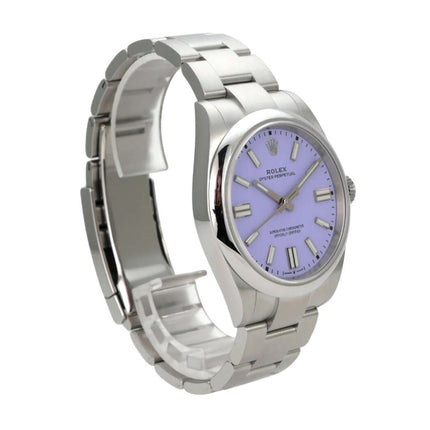Rolex Oyster Perpetual 41 Ref. 134300 Lavender Uhr mit Lavender Zifferblatt und Edelstahlband.