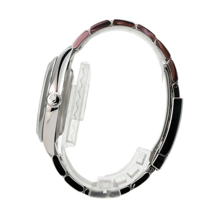 Rolex Oyster Perpetual 41 Ref. 134300 Lavender Ansicht vom Gehäuse und Armband in Edelstahl.