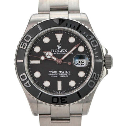 Rolex Yacht-Master 42 Titan 226627 mit satiniertem Titangehäuse und schwarzem Zifferblatt.