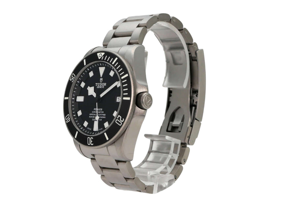 Tudor Pelagos 39 Titan Black M25407N-0001, schwarze Taucheruhr aus Titan mit 39-mm-Gehäuse und Automatikwerk