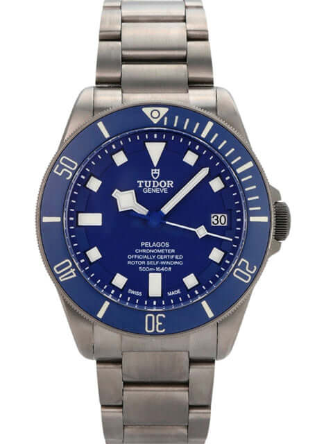 Tudor Pelagos Titan Blue M25600TB-0001, automatische Uhr mit blauem Zifferblatt und Titanarmband, 42 mm Gehäusedurchmesser.
