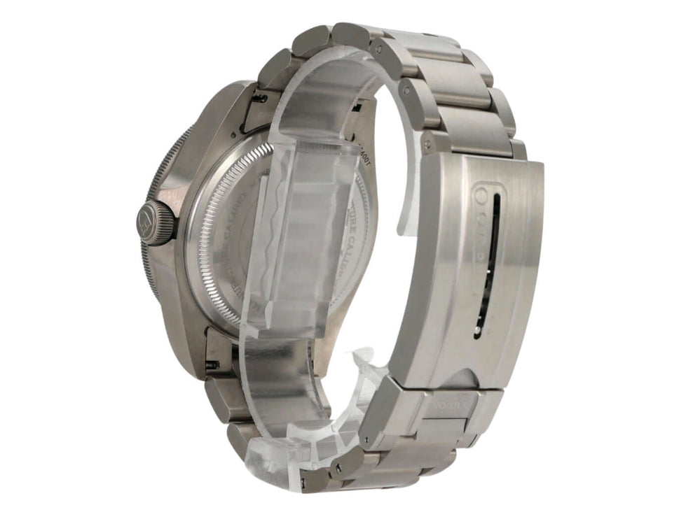 Tudor Pelagos Titan Blue M25600TB-0001 Gehäuse aus Titan und satiniertes Titan Armband mit Sicherheitsfaltschließe.