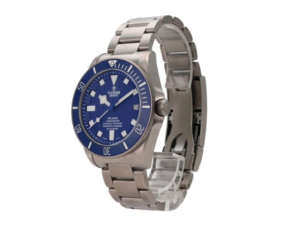 Tudor Pelagos Titan Blue M25600TB-0001, automatische Taucheruhr mit blauem Zifferblatt und Titan-Gehäuse.