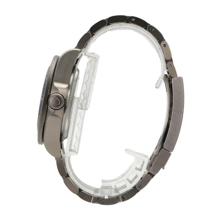 Tudor Pelagos Titan Blue M25600TB-0001 Automatik-Uhr, 42 mm Titan-Gehäuse seitliche Ansicht.