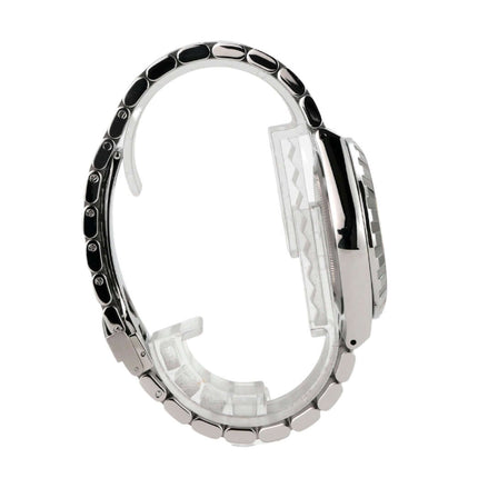 Tudor Royal Date 38 Ref. M28500-0003 Seitenansicht, Edelstahlgehäuse, geriffelte Lünette, schwarzes Zifferblatt.