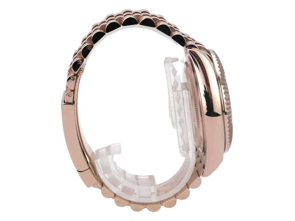 Rolex Sky-Dweller 336935 Everose-Gold Blau Jubile-Band seitliche Ansicht des Gliederarmbands und Gehäuses in 18 kt Everose-Gold