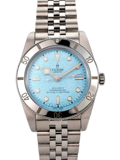 Tudor Heritage Black Bay 54 M79000-0001 mit blauem Zifferblatt und Edelstahlarmband, 37 mm Gehäusedurchmesser.