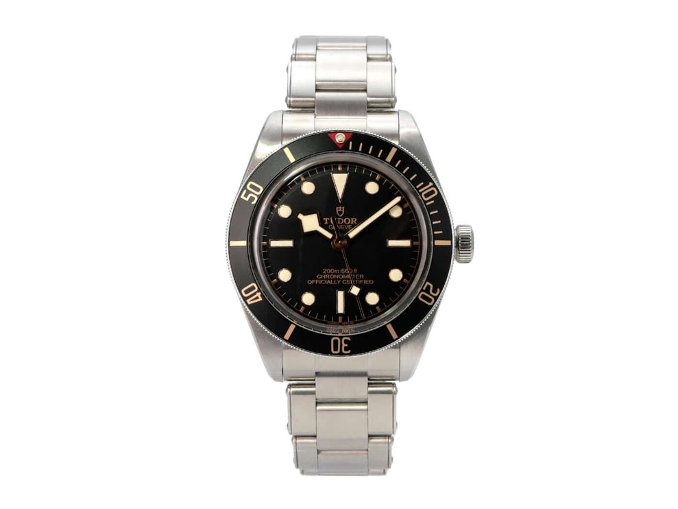 Tudor Heritage Black Bay Fifty-Eight M79030N-0001 elegante Taucheruhr mit schwarzem Zifferblatt und Edelstahlband.