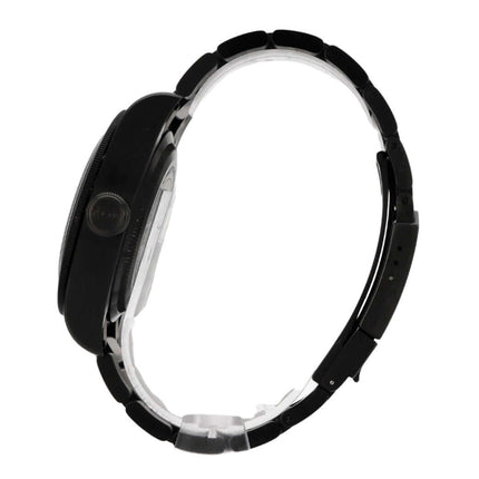 Tudor Black Bay Automatik Dark M79230DK-0005 seitliche Ansicht mit schwarzem PVD-beschichtetem Edelstahlgehäuse.