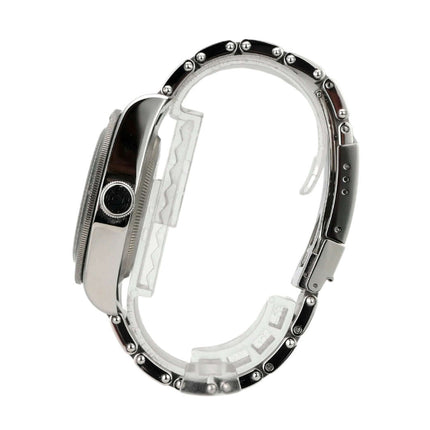 Tudor Black Bay M79230G-0001 Harrods Edition Ansicht von der Seite, Edelstahlband und Gehäuse.