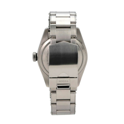 Tudor Black Bay M79230G-0001 Harrods Edition Rückansicht des Edelstahlgehäuses mit Armband.