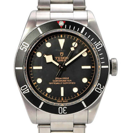 Tudor Heritage Black Bay 79230N-0009, Automatik-Uhr mit schwarzem Zifferblatt und Edelstahlarmband.