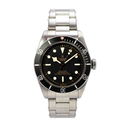 Tudor Heritage Black Bay 79230N-0009 mit Edelstahl-Gehäuse und schwarzem Zifferblatt, 41 mm Durchmesser.