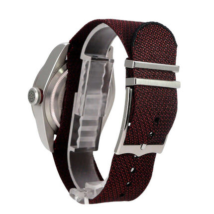Tudor Black Bay M79230R-0009 bordeauxrotes Textilband, Edelstahlgehäuse, schwarzes Zifferblatt