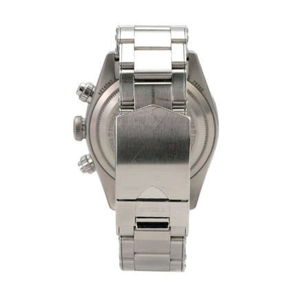 Rückansicht der Tudor Black Bay Chrono M79360N-0002 mit Edelstahlband und Faltschließe.