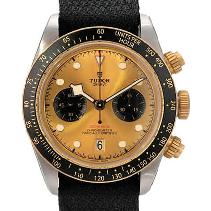 Tudor Black Bay Chrono Steel Gold Textilband M79363N-0003 mit schwarzem Textilband und goldenen Details.