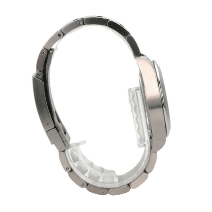 Tudor Ranger M79930-0007 von der Seite mit Edelstahl-Gehäuse und Armband, für 70 Stunden Gangreserve.