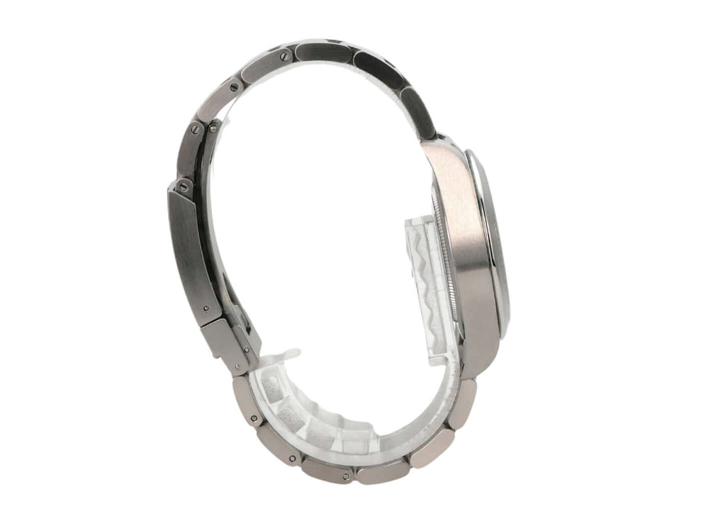 Tudor Ranger M79930-0007 von der Seite mit Edelstahl-Gehäuse und Armband, für 70 Stunden Gangreserve.