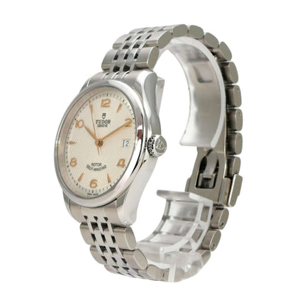 Tudor 1926 Ref. M91450-0011 Herrenuhr mit Edelstahlband und weißem Zifferblatt, Automatikwerk.