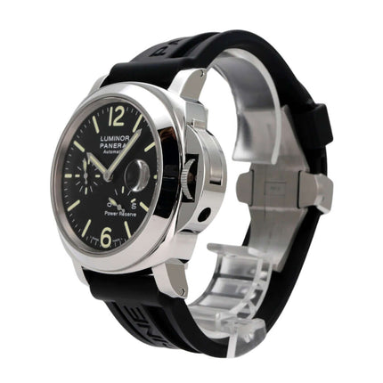Panerai Luminor Power Reserve 44 mm PAM00090 mit schwarzem Kautschukband und poliertem Edelstahlgehäuse.