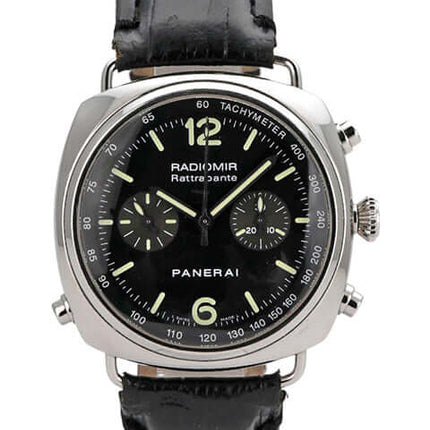 Panerai Radiomir Rattrapante PAM00214, Edelstahlgehäuse, schwarzes Zifferblatt, schwarzes Lederband, Automatikwerk.