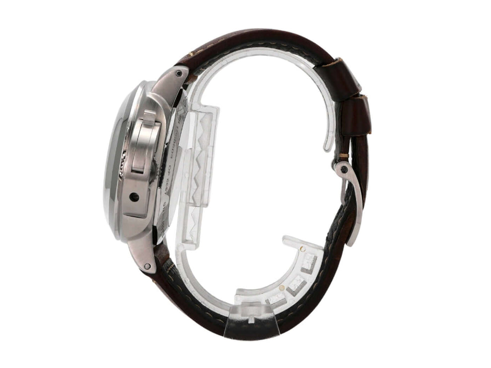 Panerai Luminor 1950 GMT PAM00270, Edelstahlgehäuse, braunes Alligatorlederarmband, seitliche Ansicht.