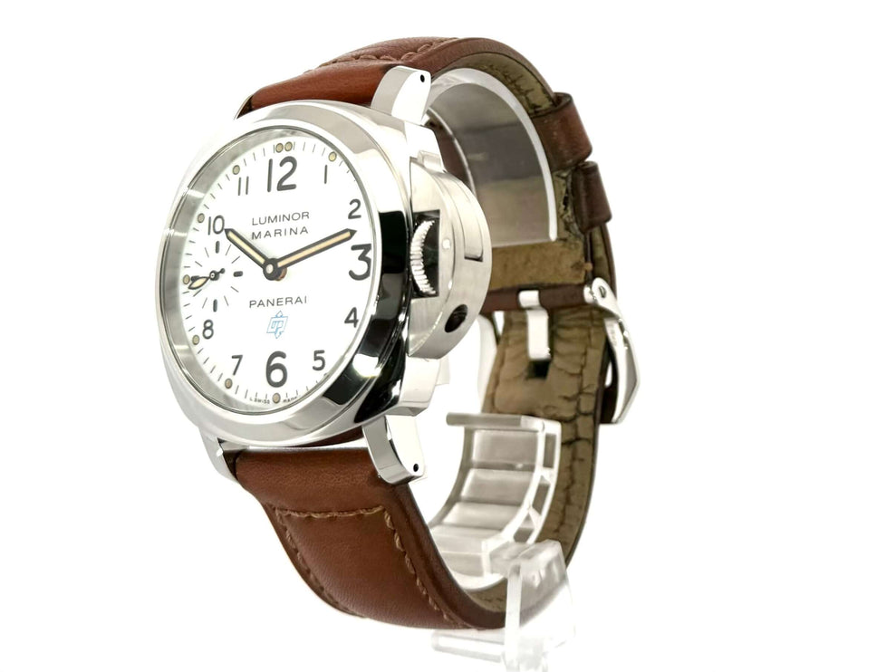 Panerai Luminor Marina PAM00660, braunes Lederarmband, poliertes Edelstahlgehäuse, weißes Zifferblatt, Handaufzugswerk.