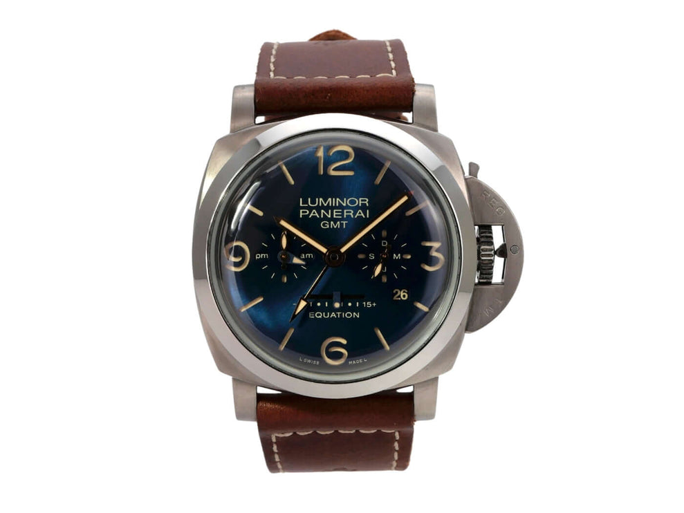 Panerai Luminor 1950 8 Days GMT Titanio PAM00670 mit blauem Zifferblatt und braunem Lederarmband.