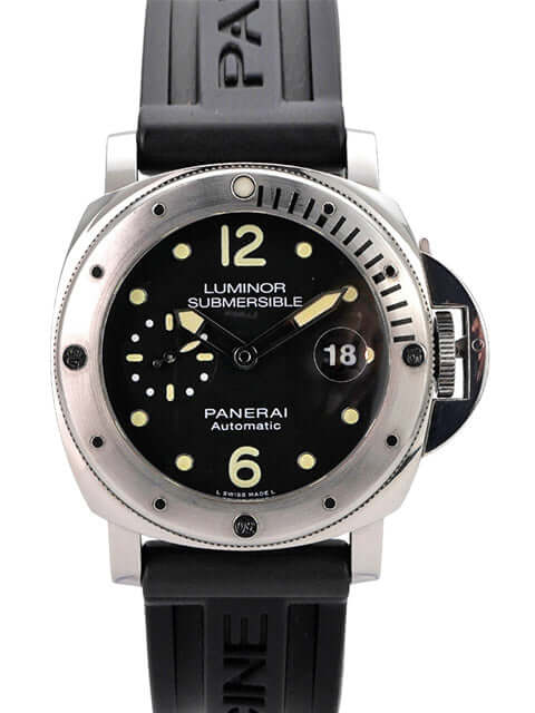 Panerai Luminor Submersible Automatic Acciaio 44 PAM01024 Uhr mit schwarzem Zifferblatt und Kautschukband.
