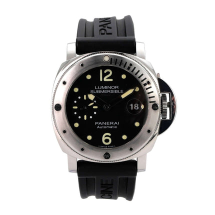 Panerai Luminor Submersible Automatic Acciaio 44 PAM01024 mit schwarzem Zifferblatt und Kautschukband.