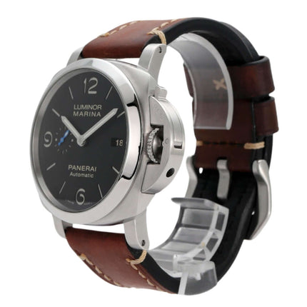 Panerai Luminor Marina 1950 PAM01312 Automatikuhr mit schwarzem Zifferblatt und braunem Lederarmband aus Edelstahl.