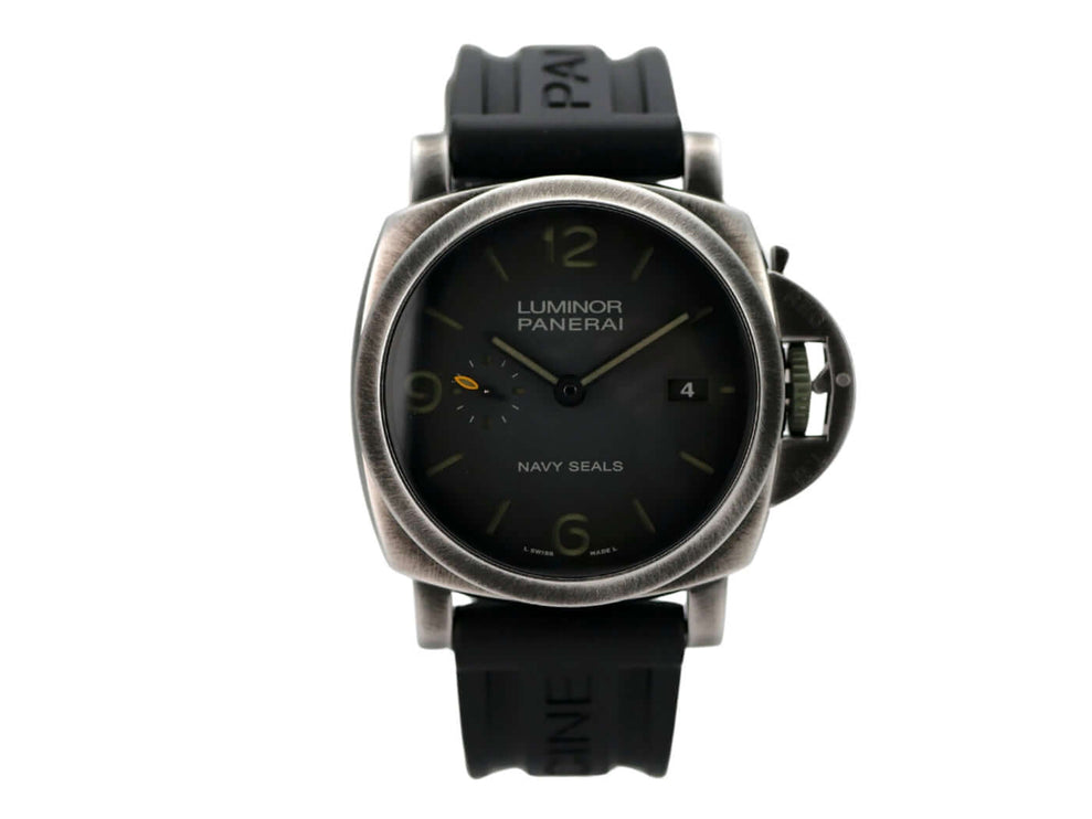 Panerai Luminor Marina Navy Seals PAM01412 Automatikuhr mit schwarzem Kautschukband und grauem Zifferblatt.