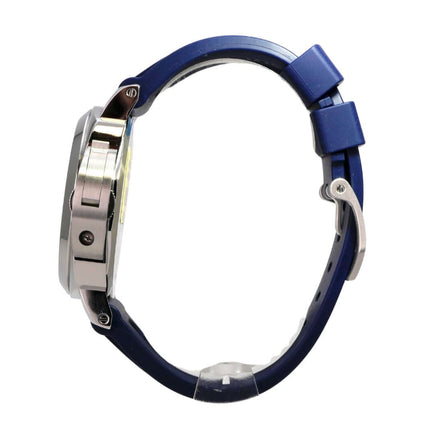 Panerai Luminor Base Logo 44 PAM01623 seitliche Ansicht mit blauem Kautschukband und poliertem Edelstahlgehäuse.