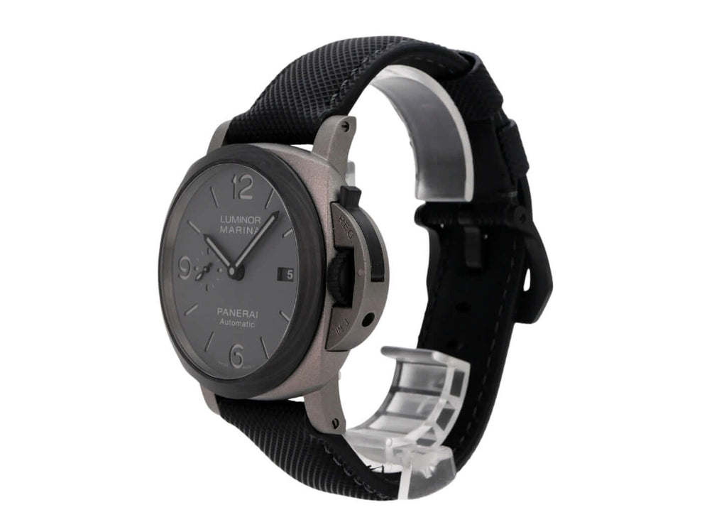 Panerai Luminor Marina 44 TuttoGrigio PAM01662 Titanuhr mit grauem Zifferblatt und schwarzem Textilarmband