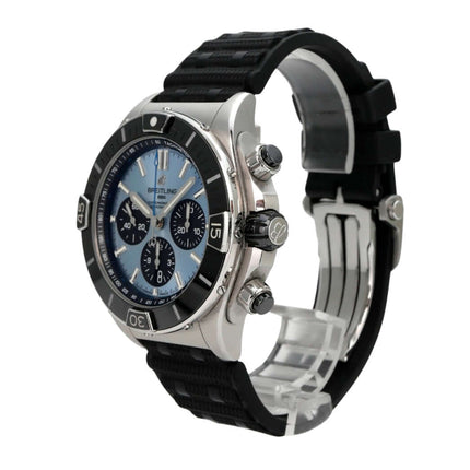 Breitling Super Chronomat B01 44 Chronograph PB0136251C1S1 mit eisblauem Zifferblatt und schwarzem Kautschukband